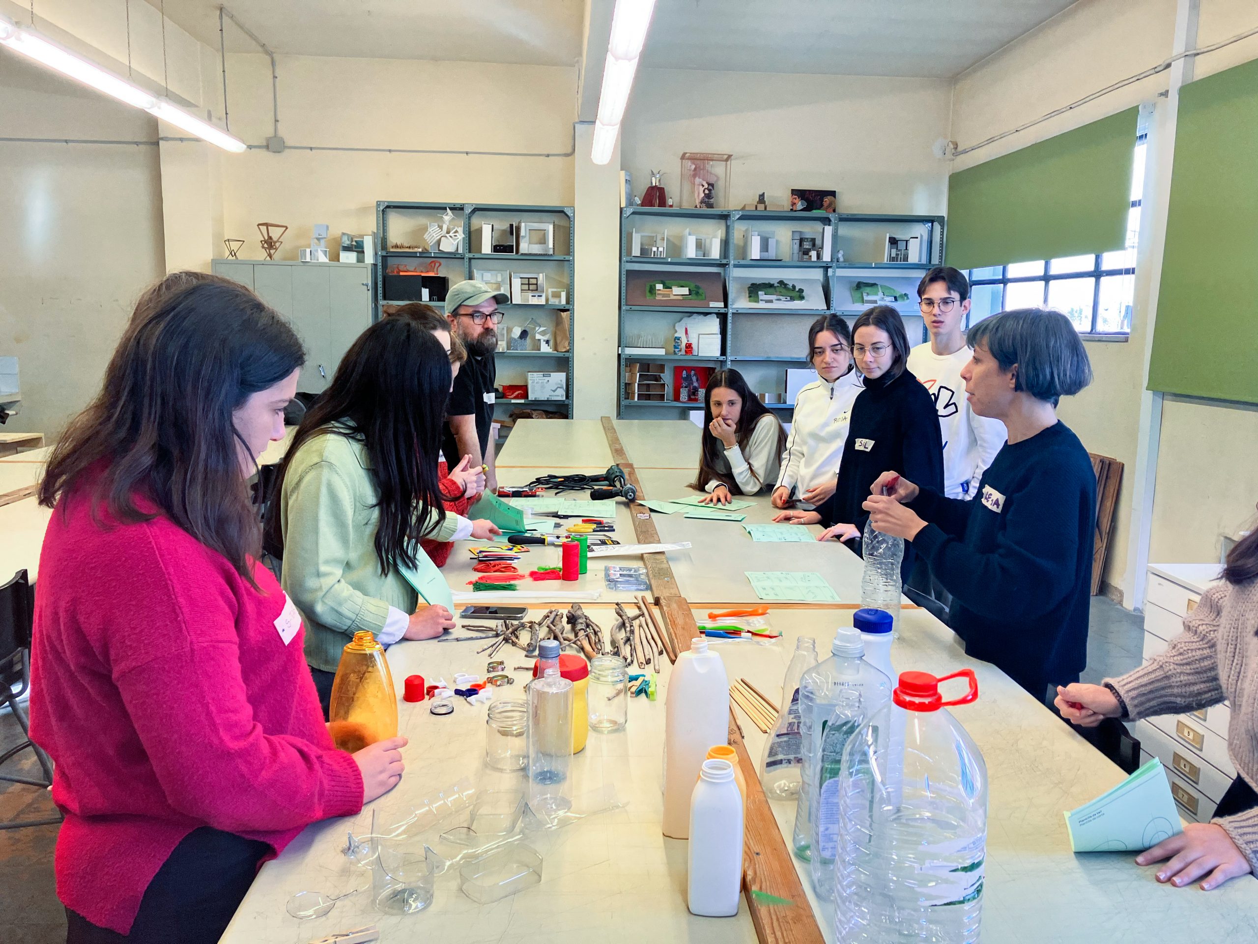 CRIT a l'aula. Llotja Escola Superior de Disseny de Barcelona